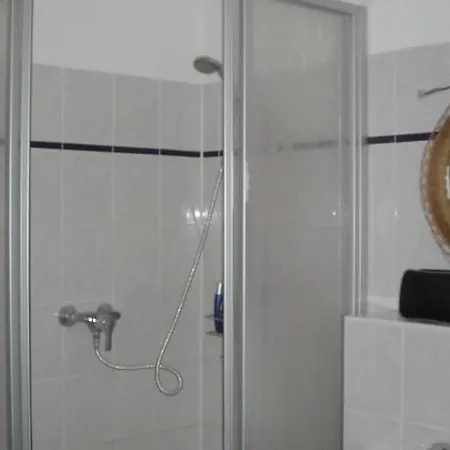 M M Central Vintage Family, Handwerker Und Monteure Apartments Berlin Room photo