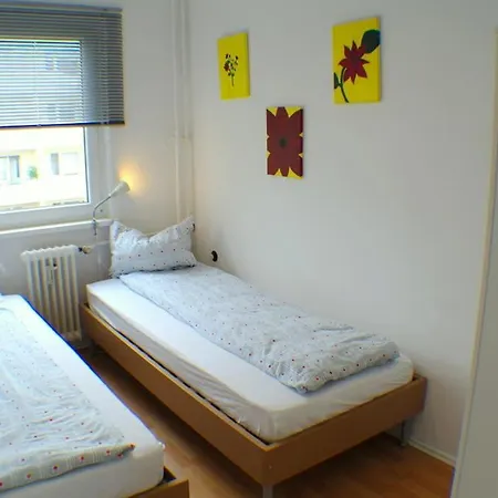 M M Central Vintage Family, Handwerker Und Monteure Apartments Berlin Room photo