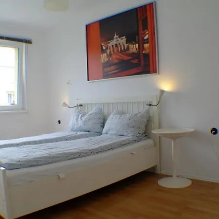 M M Central Vintage Family, Handwerker Und Monteure Apartments Berlin Room photo